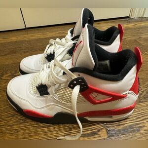 Practically New 2023 Air Jordan 4 Retro Red Cement Sneakers Size 8